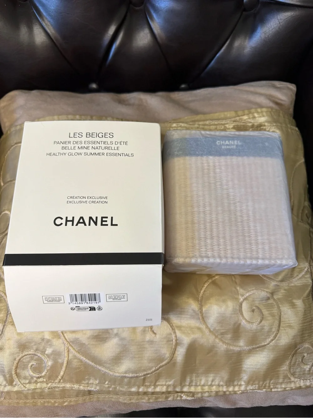 NIB CHANEL BEAUTE 2026 Les Beiges Woven Wicker Mini Vanity/Cosmetic Case
